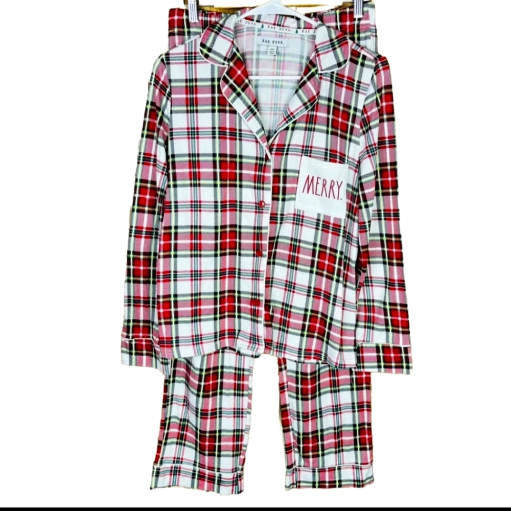 Rae Dunn MERRY pajama set